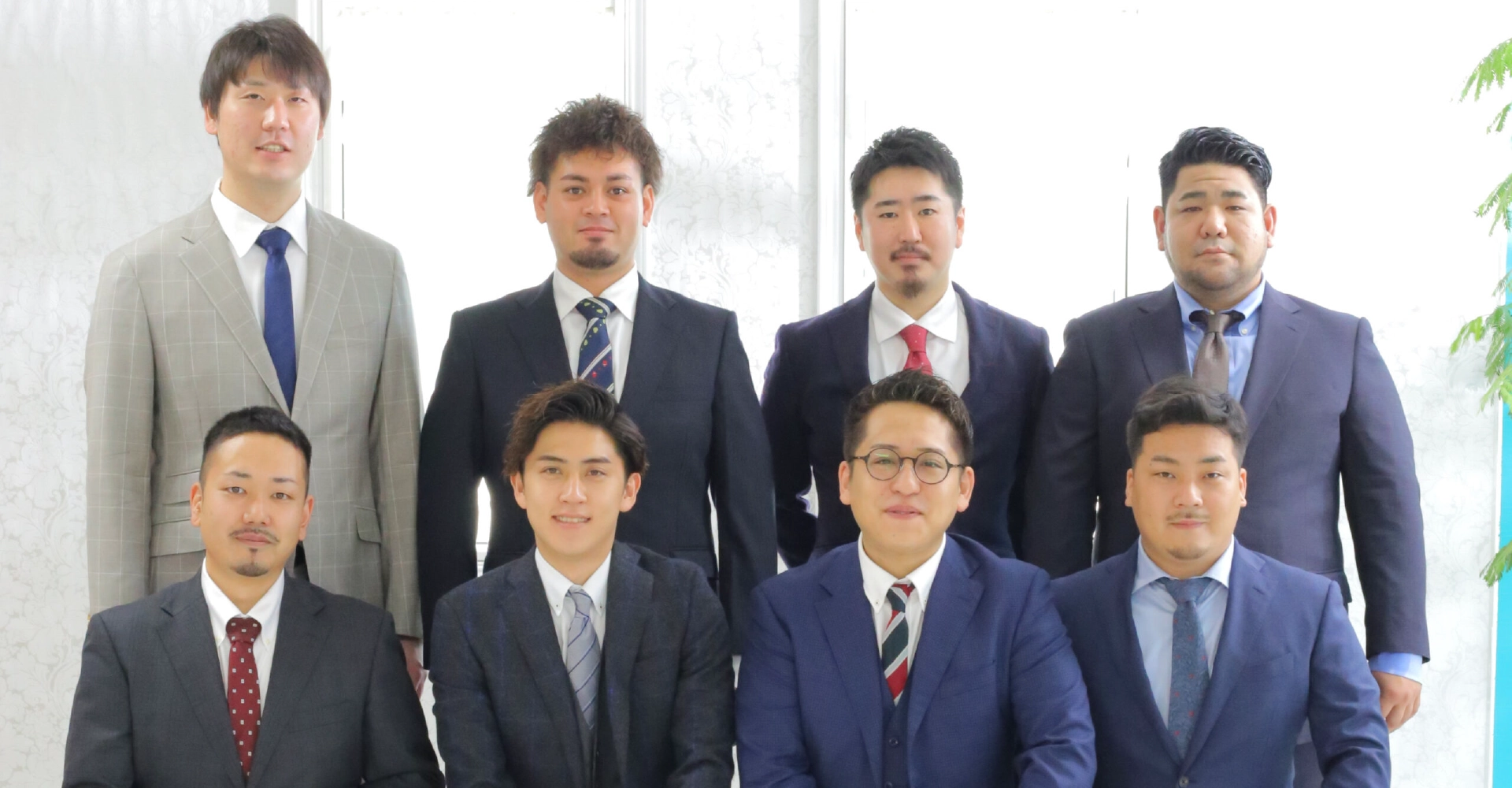 画像に alt 属性が指定されていません。ファイル名: staff-top.webp